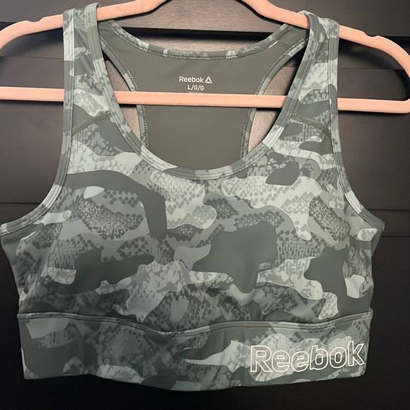 Reebok women’s sports bra - Picture 1 of 2